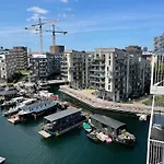 Luksuslejlighed Pa 7 Sal Med Elevator, Vestvendt Altan Og Udsigt Over Havn Og By Apartment