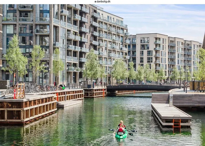 Luksuslejlighed Pa 7 Sal Med Elevator, Vestvendt Altan Og Udsigt Over Havn Og By Appartamento