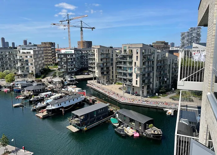 Luksuslejlighed Pa 7 Sal Med Elevator, Vestvendt Altan Og Udsigt Over Havn Og By Appartamento