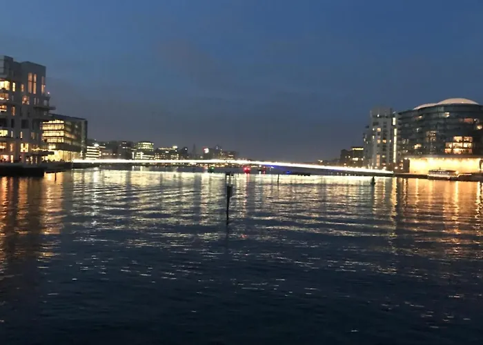Luksuslejlighed Pa 7 Sal Med Elevator, Vestvendt Altan Og Udsigt Over Havn Og By Апартаменты